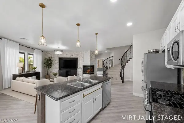 4104 Cathedral Falls AVE, North Las Vegas, NV 89085