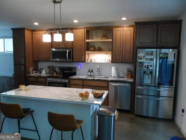 1213 Van Allen Mews  NW, Atlanta, GA 30318