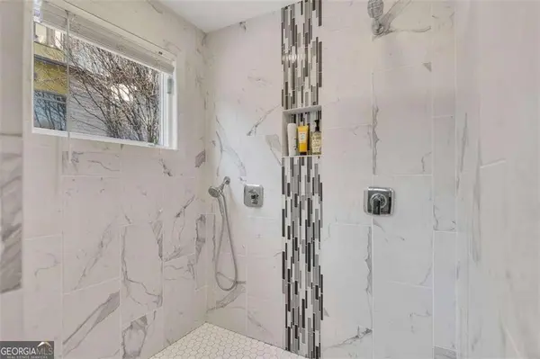 1213 Van Allen Mews  NW, Atlanta, GA 30318