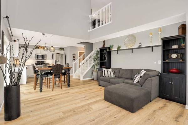 17481 Gettysburg WAY, Lakeville, MN 55044