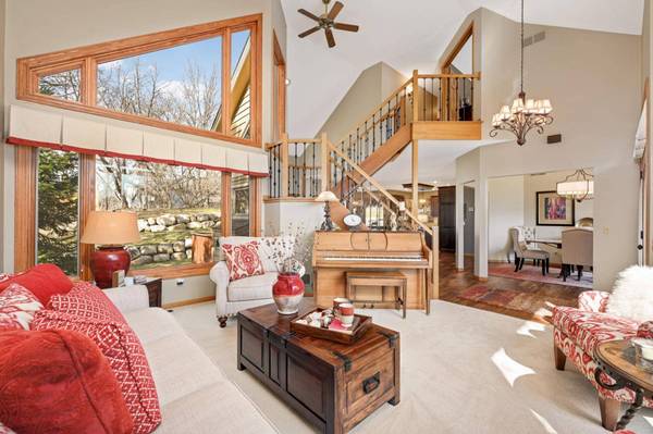 12063 Gantry LN, Apple Valley, MN 55124