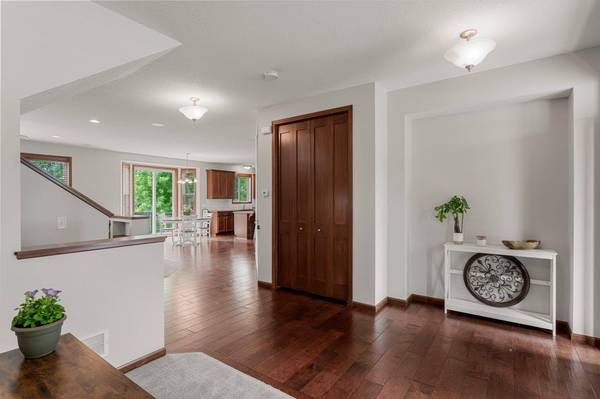 18285 Dunbury AVE, Farmington, MN 55024