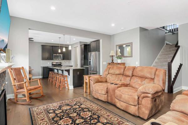 18108 Glassfern LN, Lakeville, MN 55044