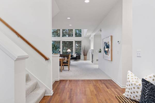 1760 Waterford CT, Golden Valley, MN 55422