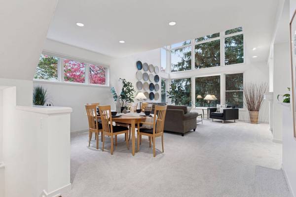 1760 Waterford CT, Golden Valley, MN 55422