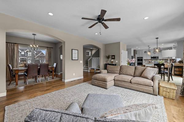 19719 Henning AVE, Lakeville, MN 55044