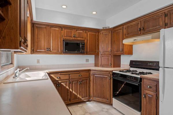 5251 Quebec AVE N, New Hope, MN 55428