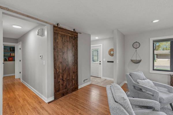 14275 Garland AVE, Apple Valley, MN 55124