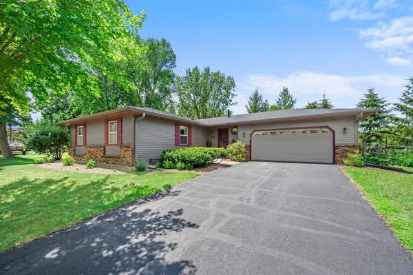 17104 Forbes CT, Farmington, MN 55024