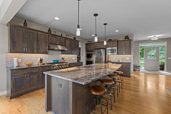 19438 Caravel CT, Farmington, MN 55024