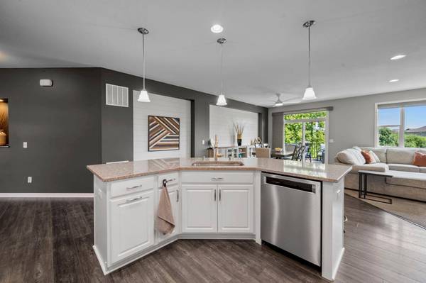 13305 Kentucky AVE, Savage, MN 55378