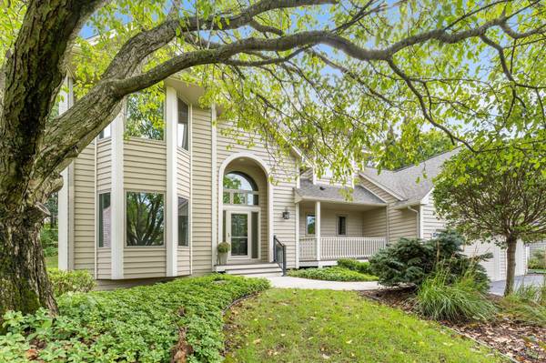 6370 129th ST W, Apple Valley, MN 55124