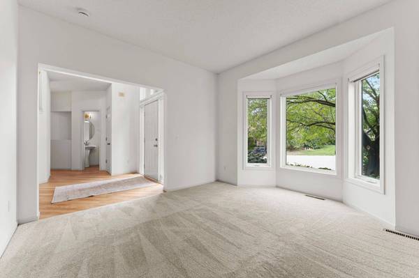 6370 129th ST W, Apple Valley, MN 55124