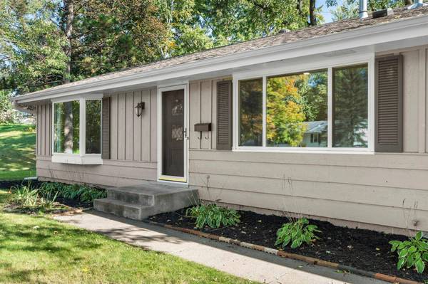 2413 W 107th ST, Bloomington, MN 55431