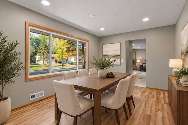2413 W 107th ST, Bloomington, MN 55431