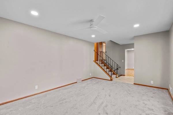 2413 W 107th ST, Bloomington, MN 55431