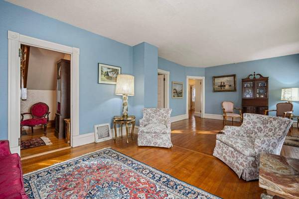221 8th ST W, Hastings, MN 55033