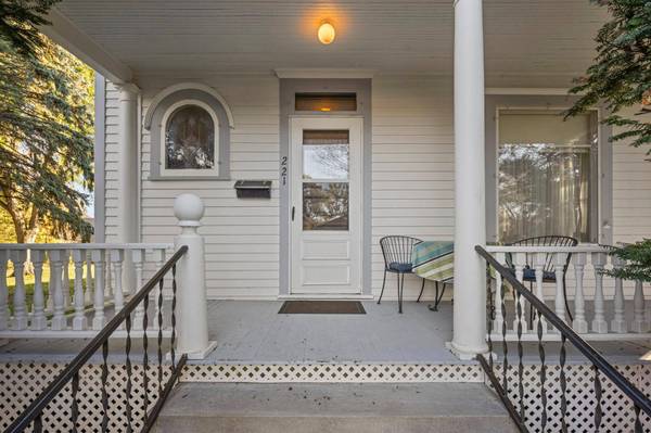 221 8th ST W, Hastings, MN 55033
