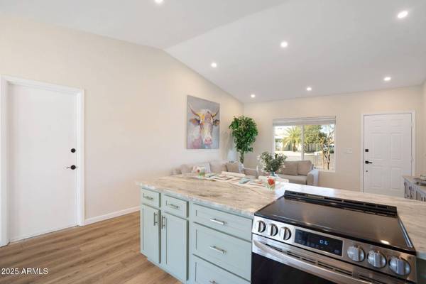 17849 N 35TH Place, Phoenix, AZ 85032