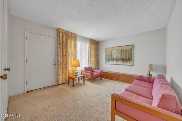 405 W RIVIERA Drive, Tempe, AZ 85282