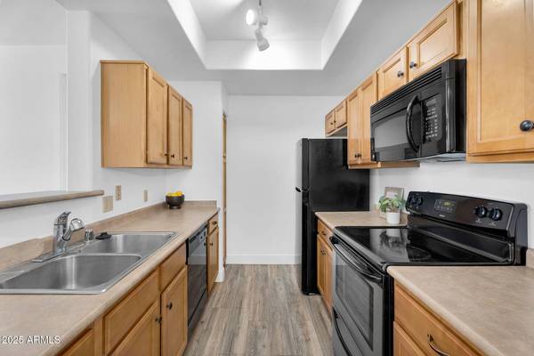 3830 E LAKEWOOD Parkway E #2126, Phoenix, AZ 85048