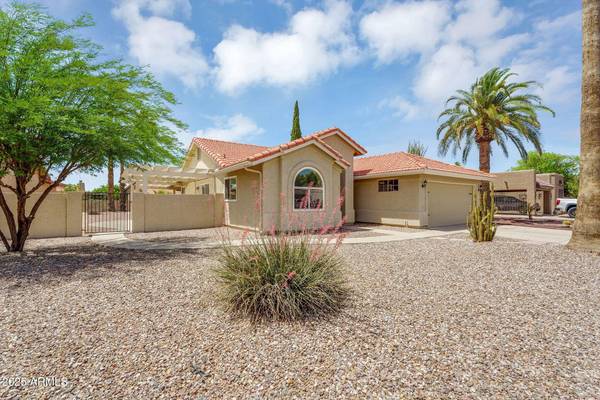 25462 S TRURO Drive, Sun Lakes, AZ 85248