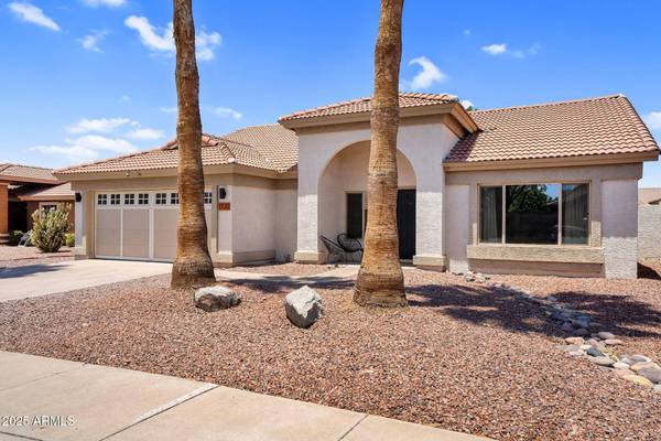 1320 E SCOTT Avenue, Gilbert, AZ 85234