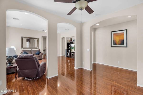 11528 E SEBRING Avenue, Mesa, AZ 85212