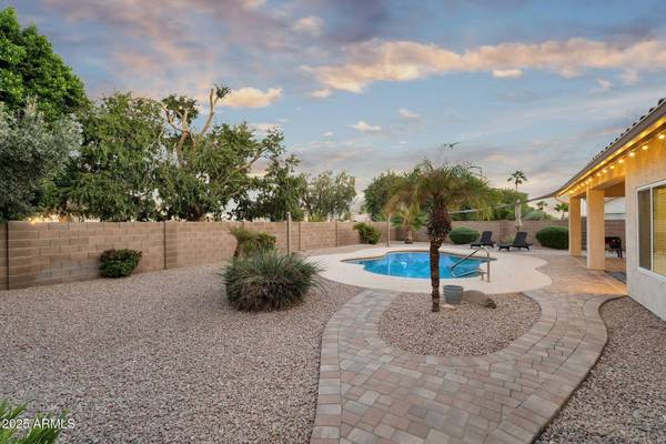 14033 S 46TH Street, Phoenix, AZ 85044