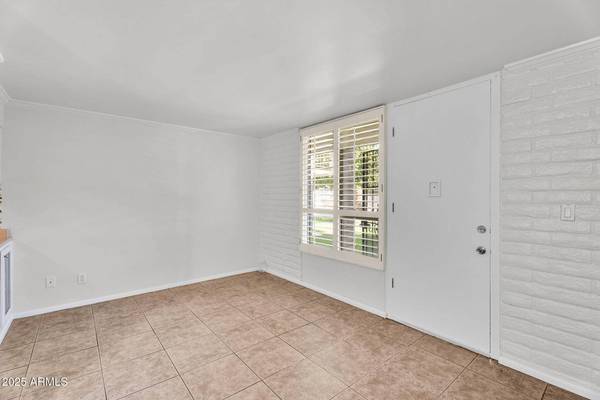 3737 E TURNEY Avenue #120, Phoenix, AZ 85018