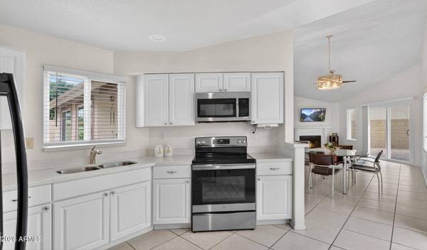 5158 W Mercury Way, Chandler, AZ 85226