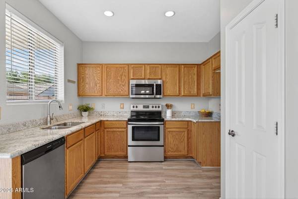 3351 E CLIFTON Avenue, Gilbert, AZ 85295