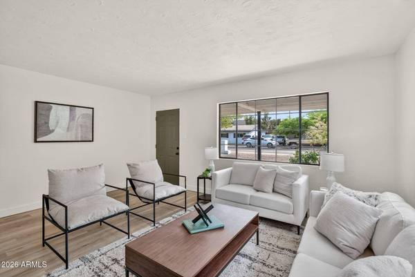 1324 E HALL Street, Tempe, AZ 85281