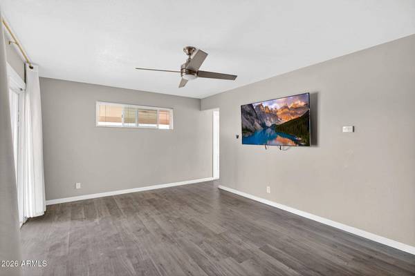 1707 N 42ND Street, Phoenix, AZ 85008