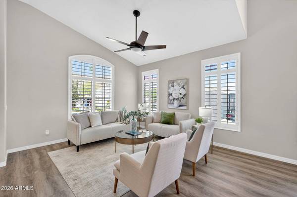 2541 E SILVERWOOD Drive, Phoenix, AZ 85048