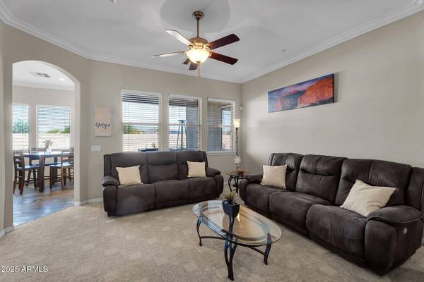 18438 W LAVENDER Lane, Goodyear, AZ 85338