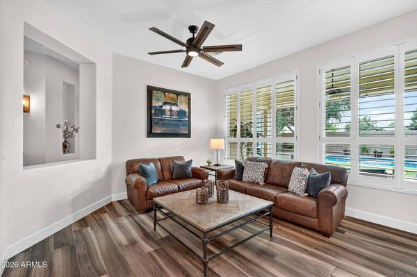 4810 S ANVIL Place, Chandler, AZ 85249