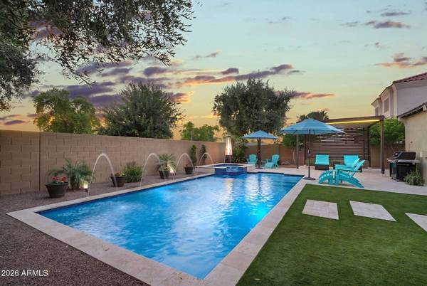 4810 S ANVIL Place, Chandler, AZ 85249