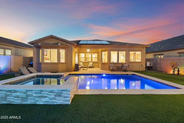 18438 W LAVENDER Lane, Goodyear, AZ 85338