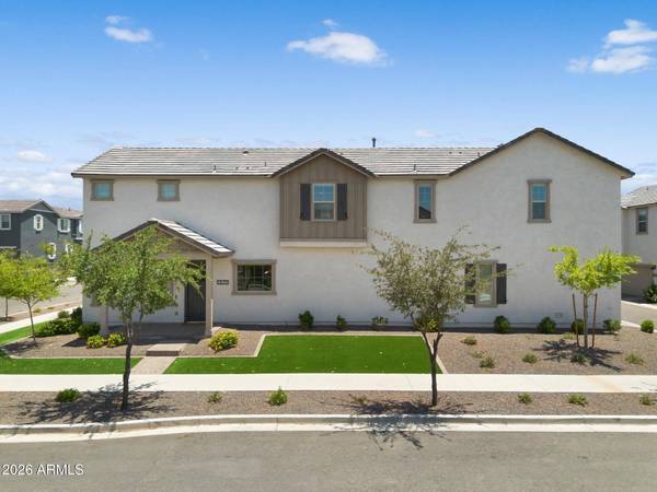 1935 W HIDE Trail, Phoenix, AZ 85085
