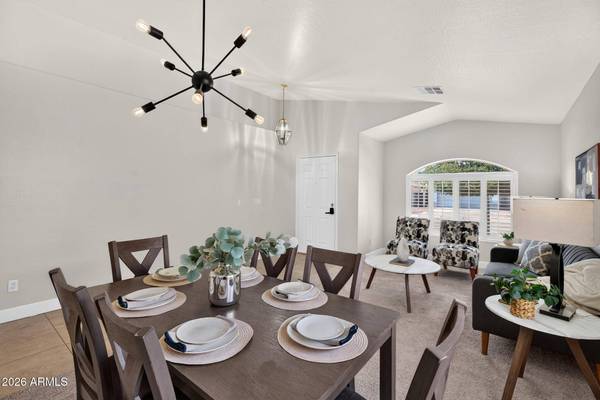 1283 E ELM Road, San Tan Valley, AZ 85140