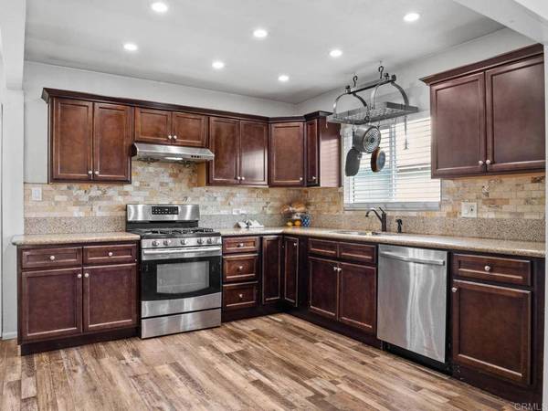 530 E 1St ST, National City, CA 91950