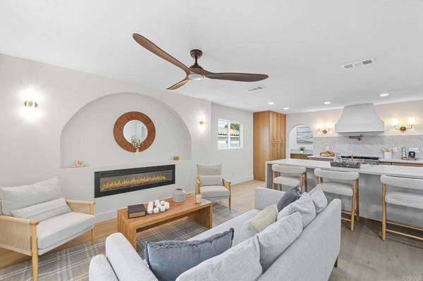 206 E Emerson ST, Chula Vista, CA 91911