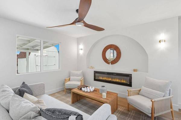 206 E Emerson ST, Chula Vista, CA 91911