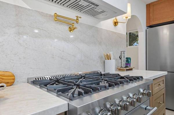 206 E Emerson ST, Chula Vista, CA 91911