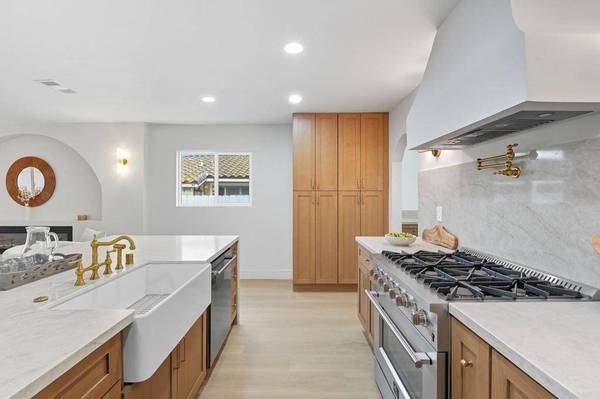 206 E Emerson ST, Chula Vista, CA 91911