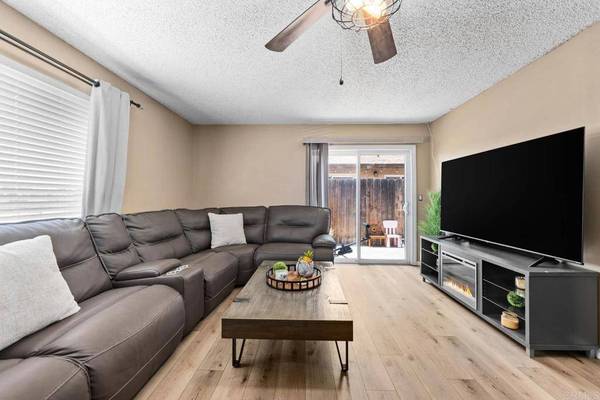 321 Sun CT, El Cajon, CA 92021