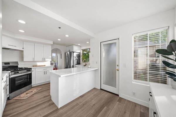 3863 Settineri LN, Spring Valley, CA 91977