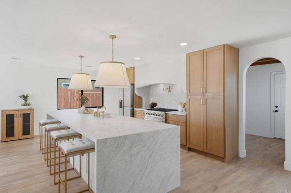 8833 Glenhaven ST, San Diego, CA 92123