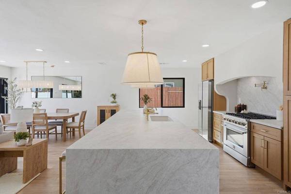 8833 Glenhaven ST, San Diego, CA 92123